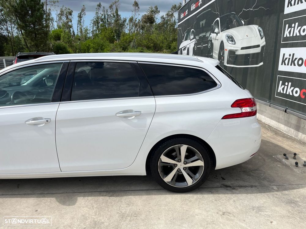 Peugeot 308 SW 1.2 PureTech Allure - 12
