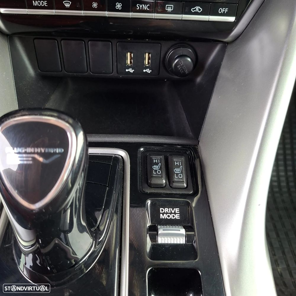 Mitsubishi Eclipse Cross 2.4 PHEV eMotion - 17