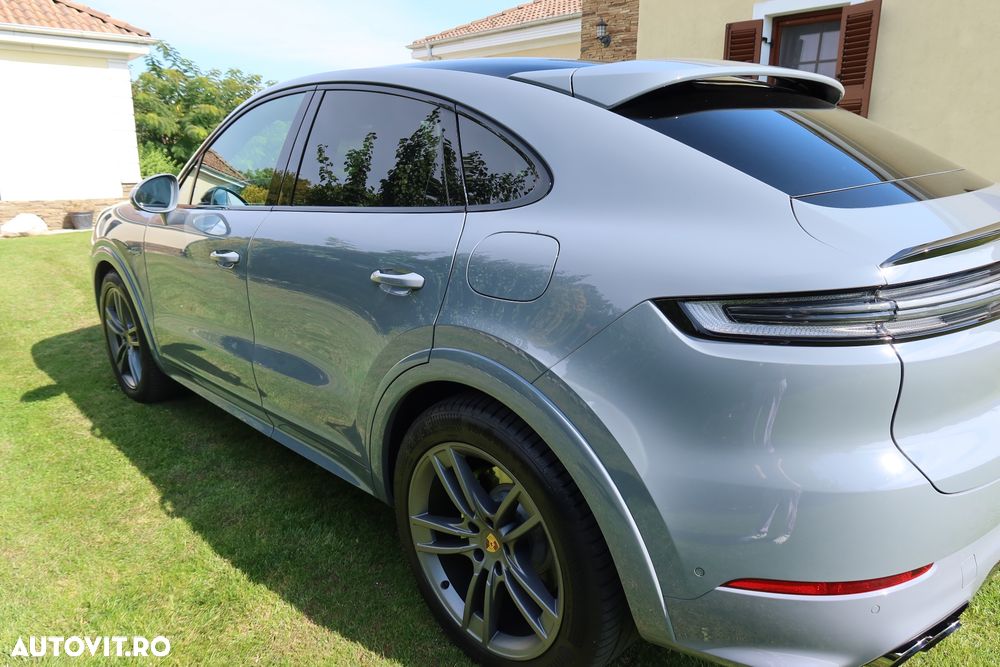 Porsche Cayenne Coupe - 5