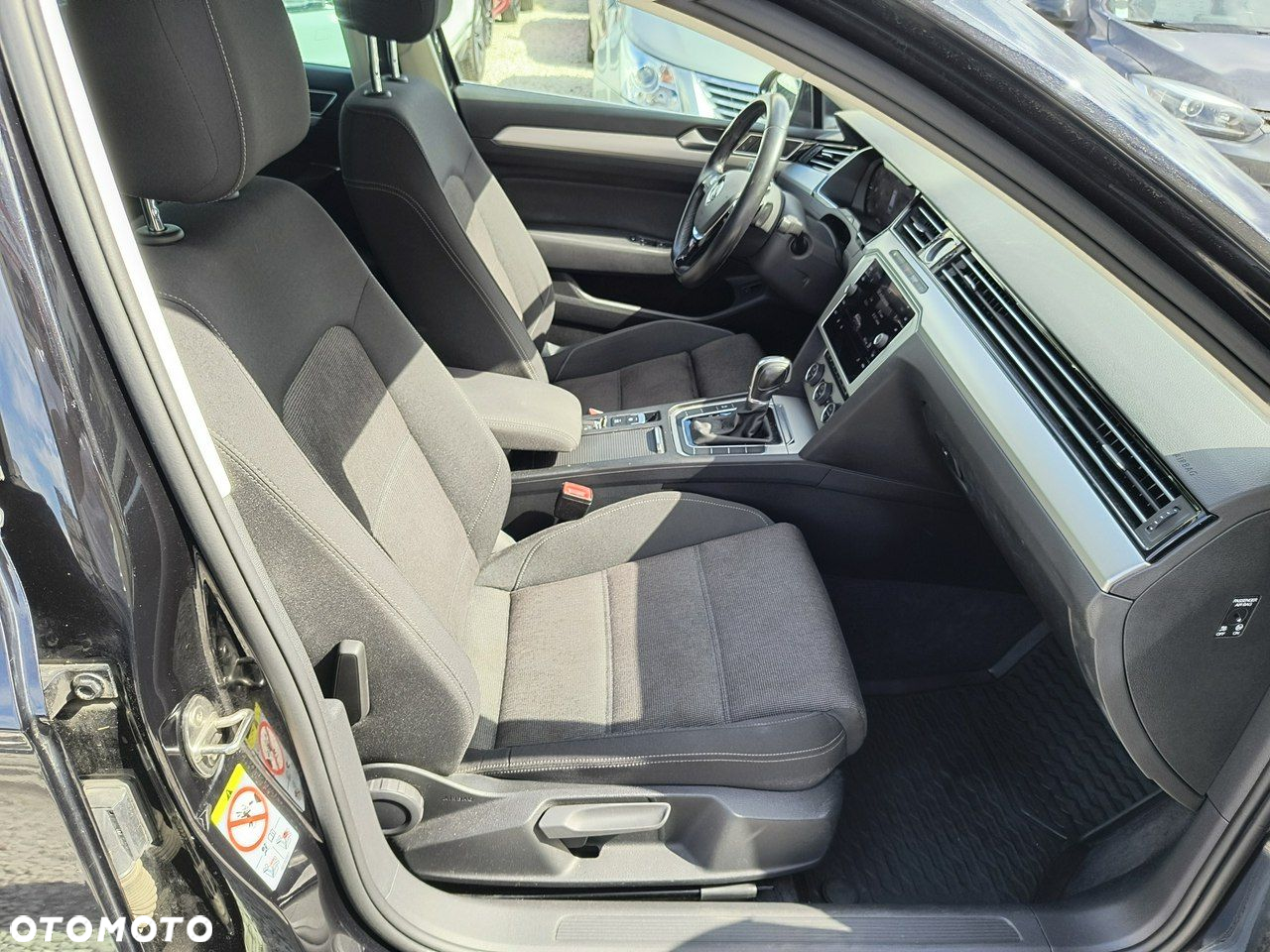 Volkswagen Passat - 18