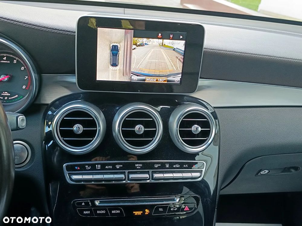 Mercedes-Benz GLC 350 e 4Matic 7G-TRONIC - 32