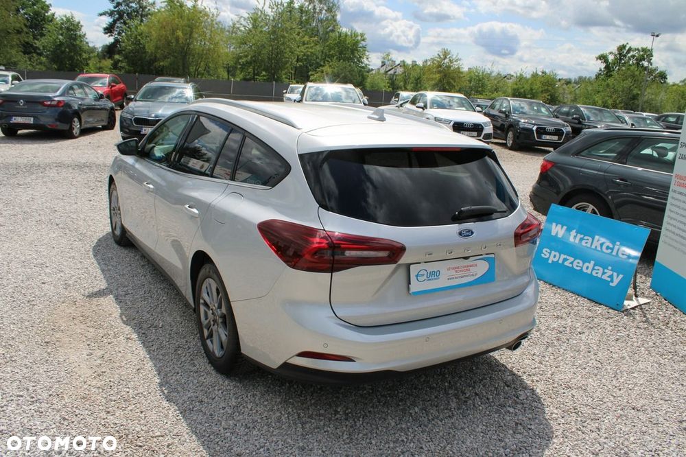 Ford Focus - 8