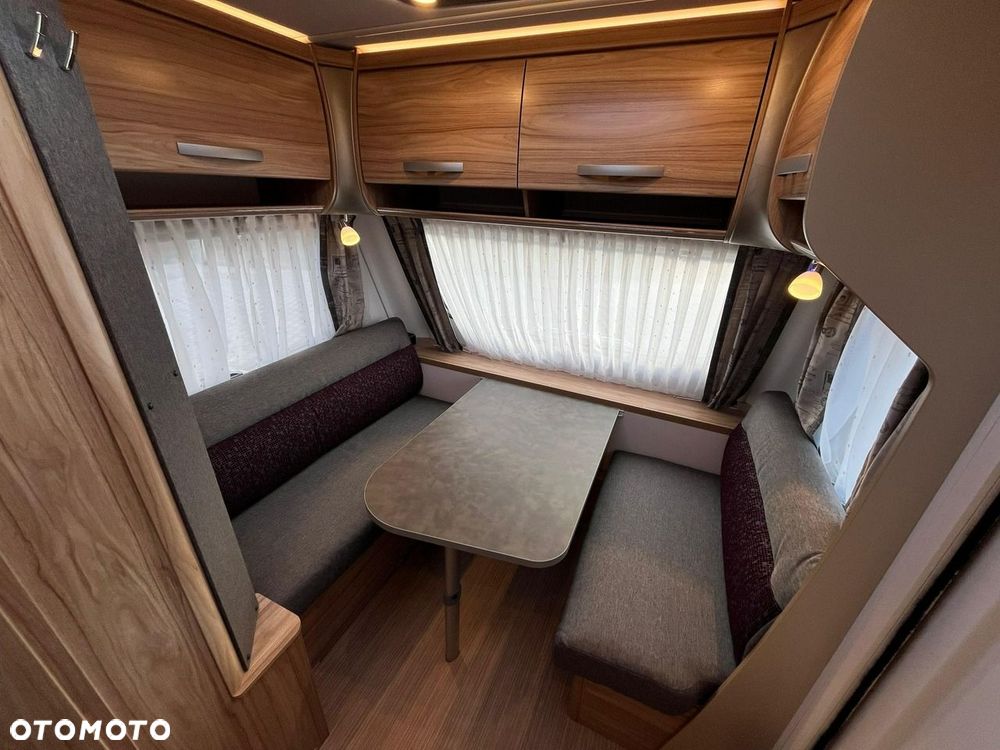 Hymer-Eriba Nova Light 442 - 22