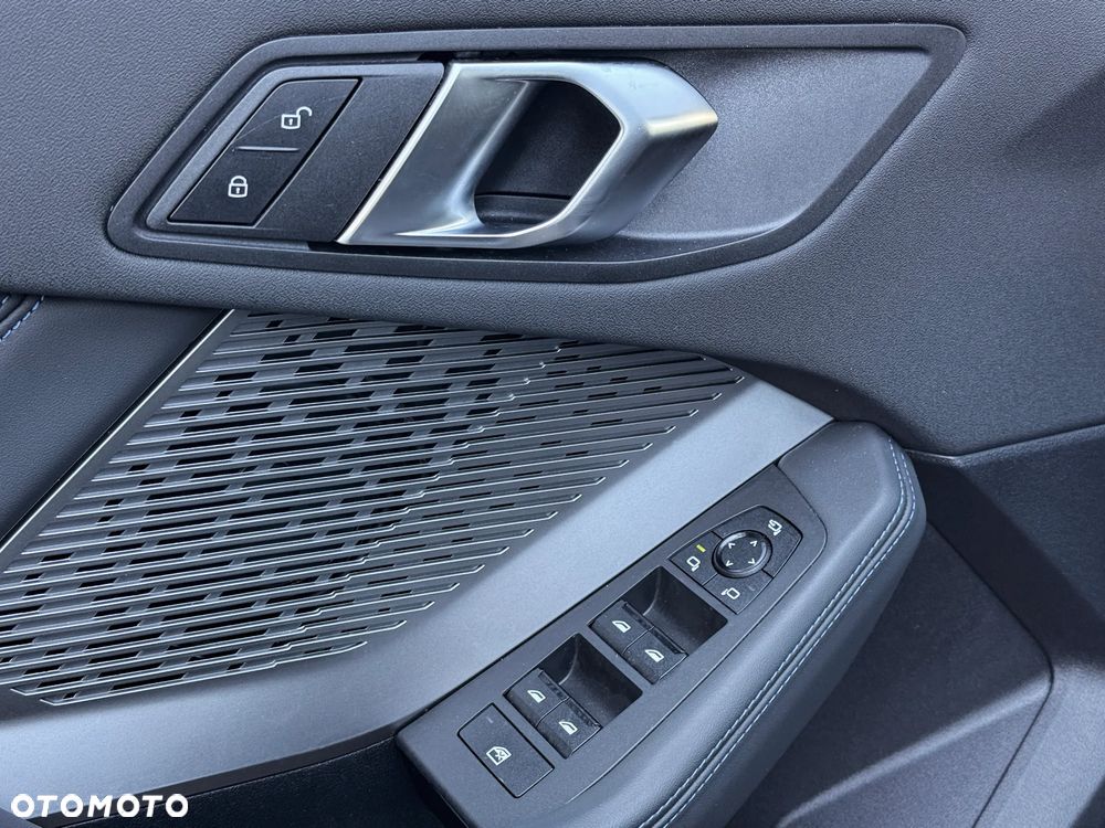 BMW Seria 1 - 24