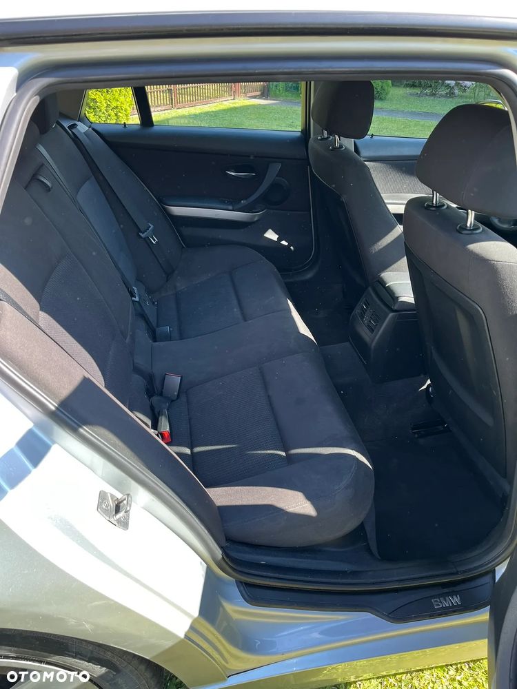 BMW Seria 3 318d - 9