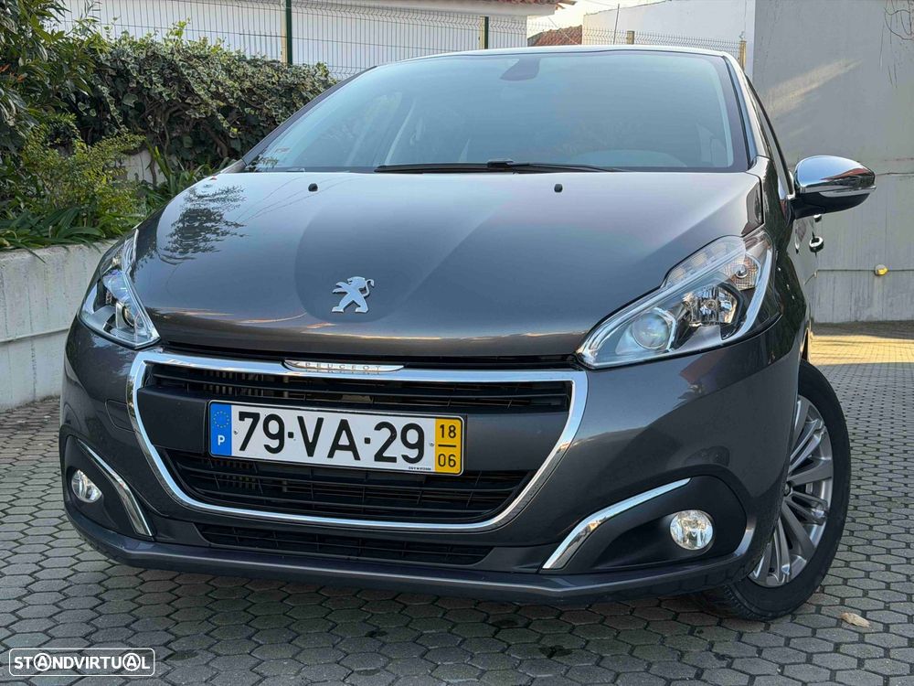 Peugeot 208 1.6 BlueHDi Style - 1