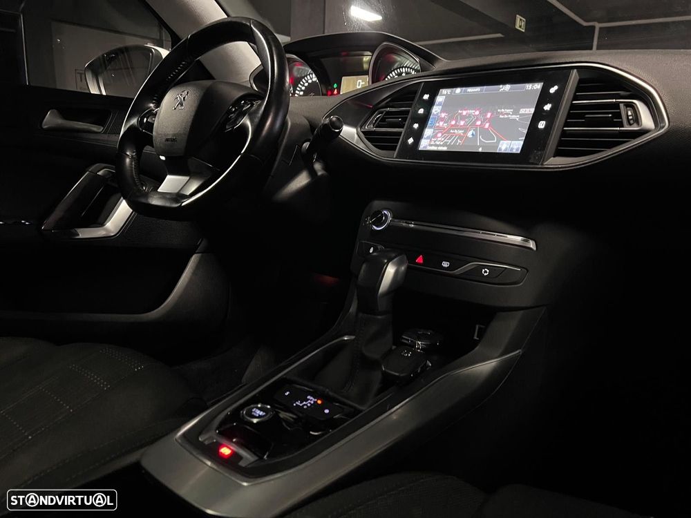 Peugeot 308 SW 1.2 PureTech Allure EAT6 - 7