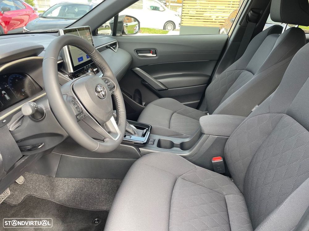 Toyota Corolla Cross 1.8 Hybrid Luxury - 12