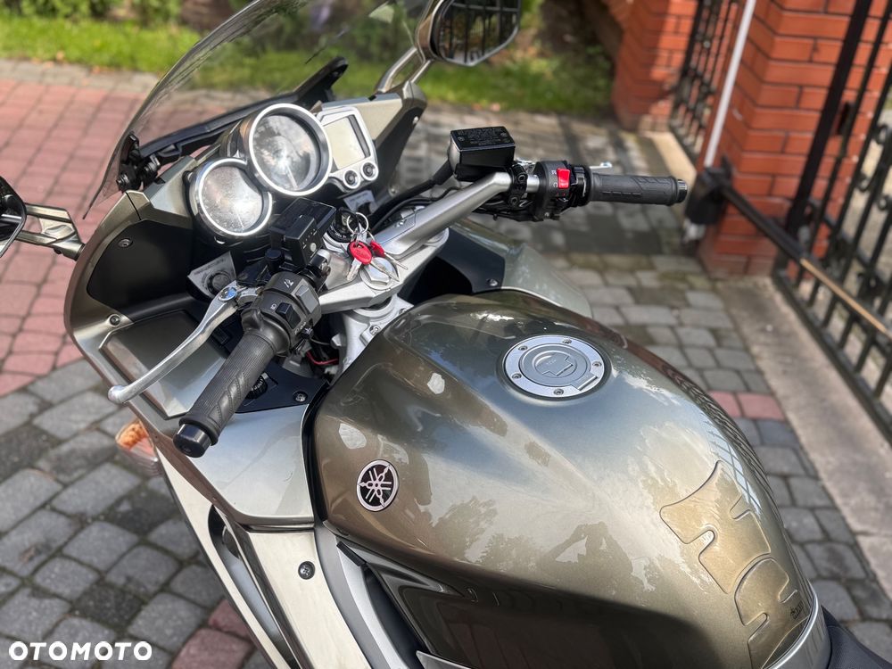 Yamaha FJR - 15