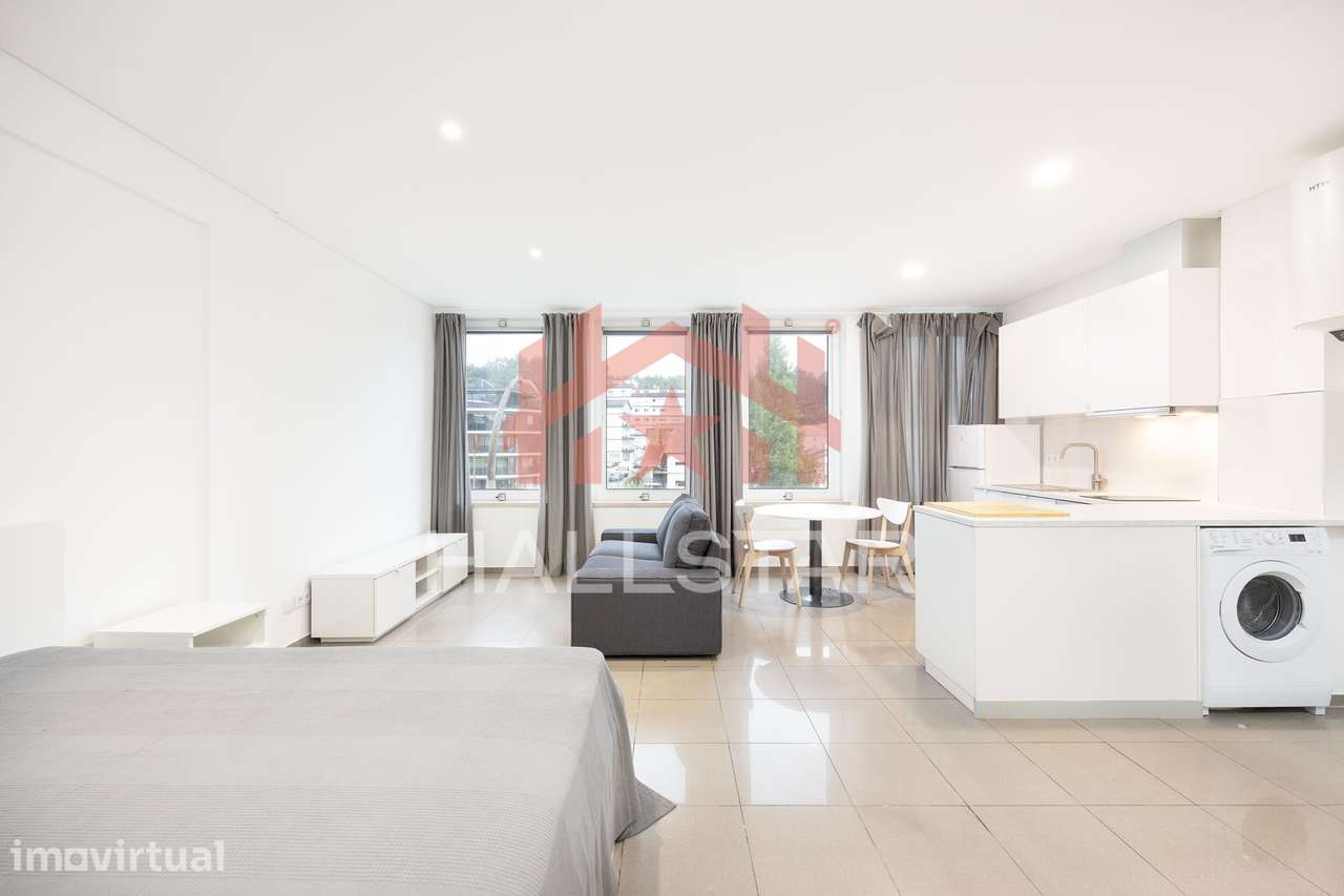Arrendamento / Apartamento T0 / Mobilado e Equipado / Leiria - Grande imagem: 2/24
