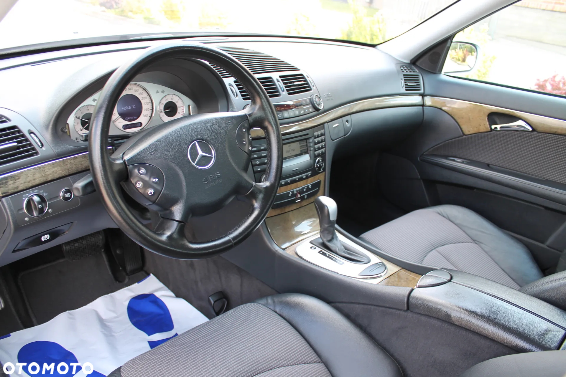 Mercedes-Benz Klasa E 240 4-Matic Avantgarde - 19