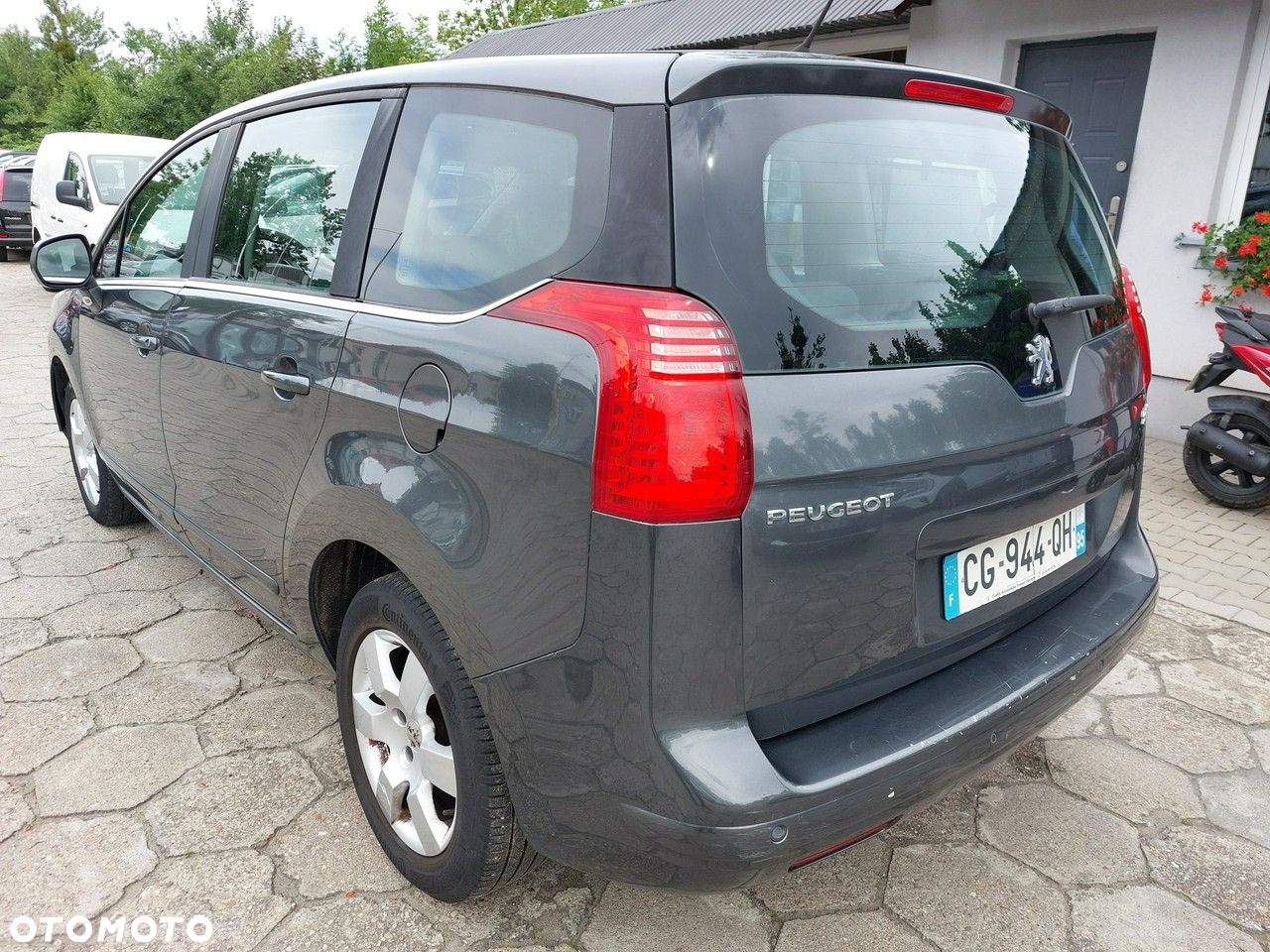 Peugeot 5008 - 3