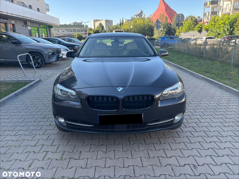 BMW Seria 5 535i xDrive - 9
