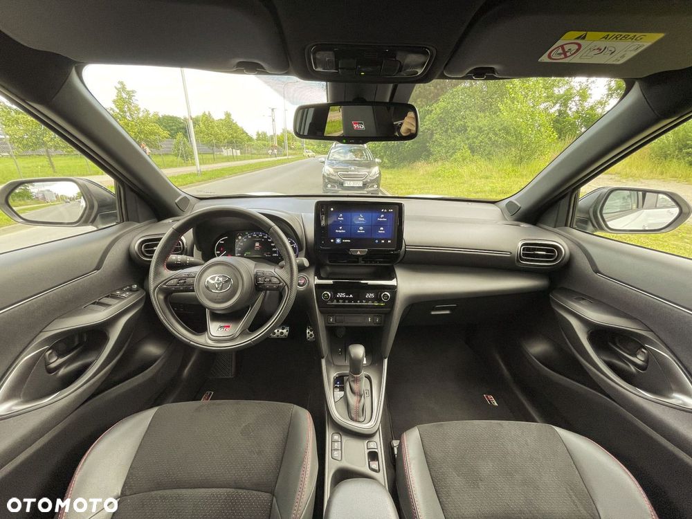 Toyota Yaris Cross Hybrid 1.5 GR Sport - 14
