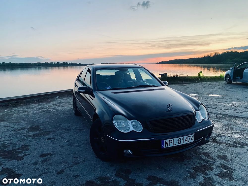 Mercedes-Benz Klasa C 180 Kompressor Automatik Avantgarde - 22