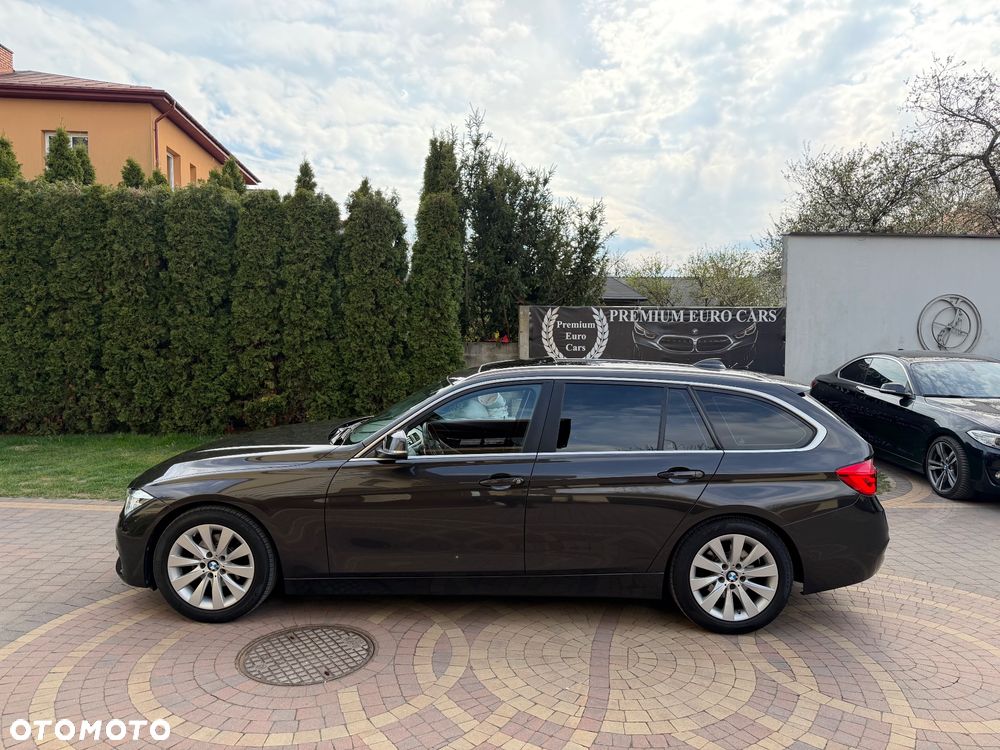 BMW Seria 3 320d Efficient Dynamics Edition Blue Perf Sport Line - 17