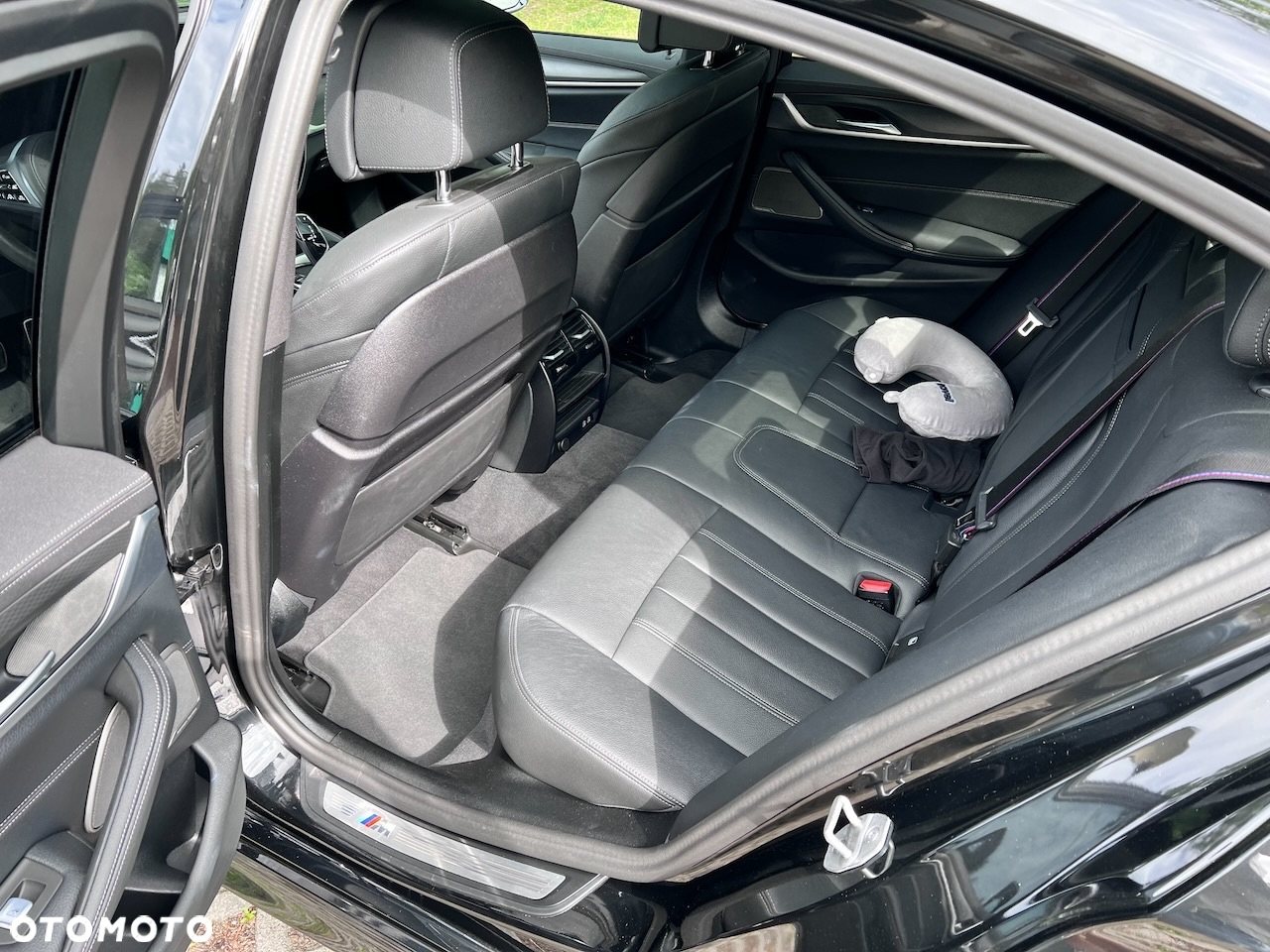BMW Seria 5 530i xDrive mHEV - 11