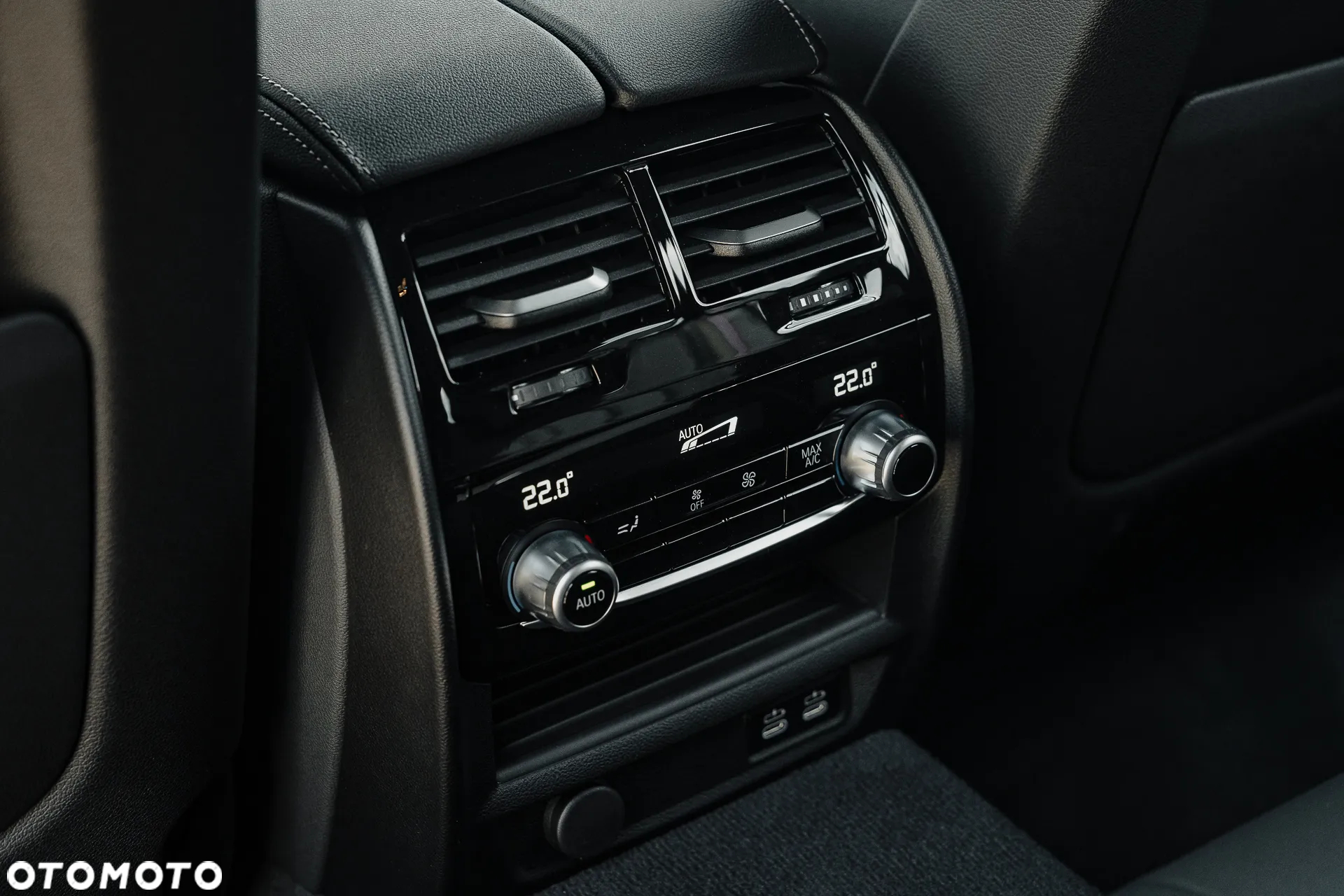 BMW Seria 5 520d xDrive Touring M Sport Edition - 33