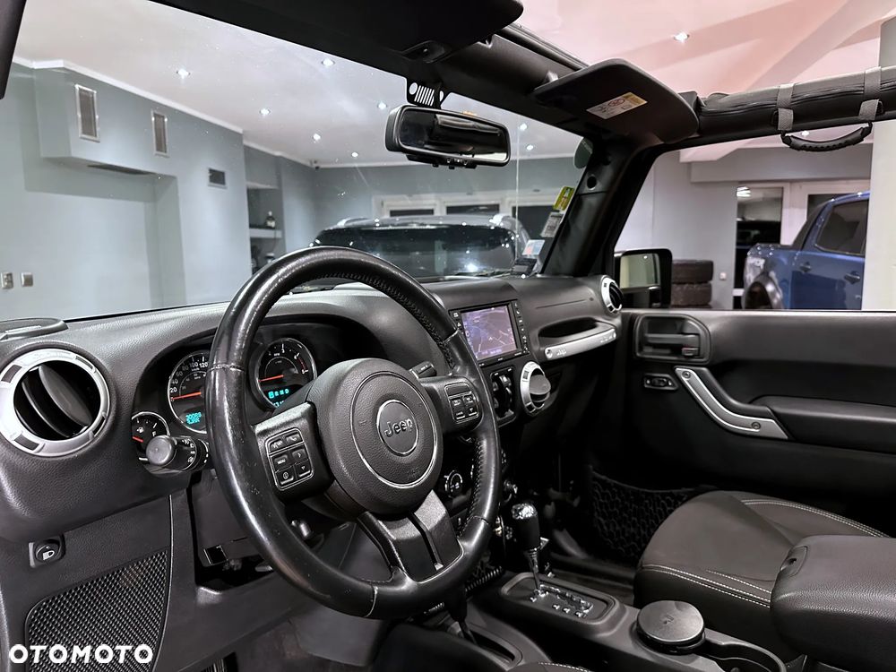 Jeep Wrangler 2.8 CRD Unlim Rubicon - 20