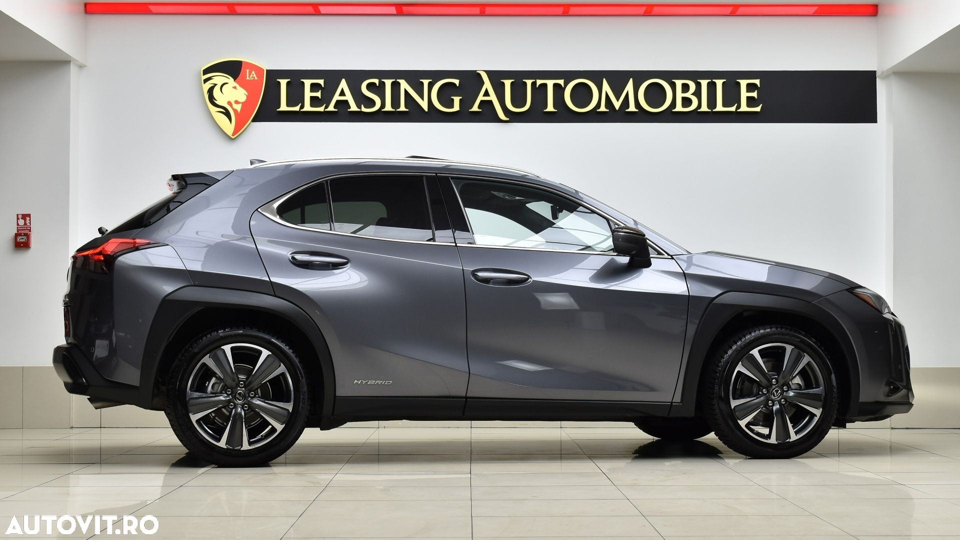 Lexus UX 250h 2.0L HEV 20H- (178 HP) 4X4 CVT Luxury - 7