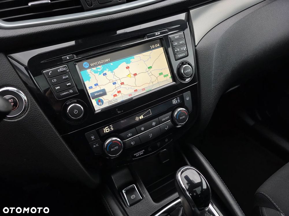 Nissan Qashqai 1.6 DCi Xtronic TEKNA - 18