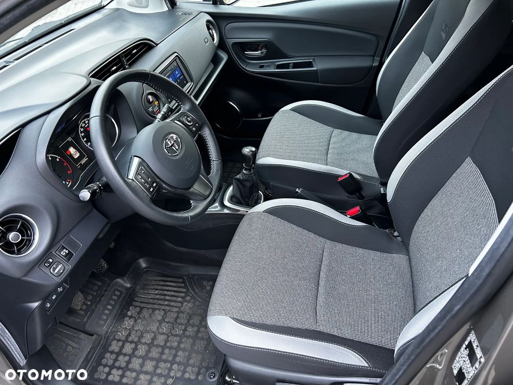 Toyota Yaris 1.5 20th Anniversary - 13