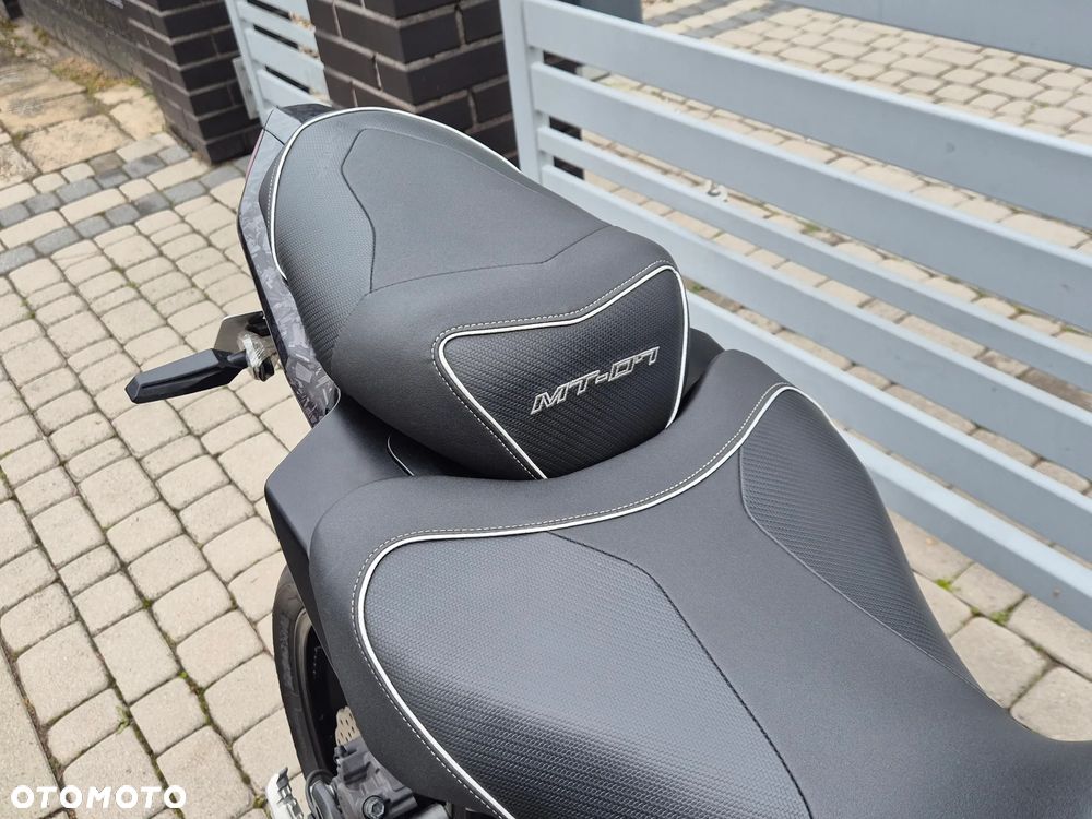 Yamaha MT - 19