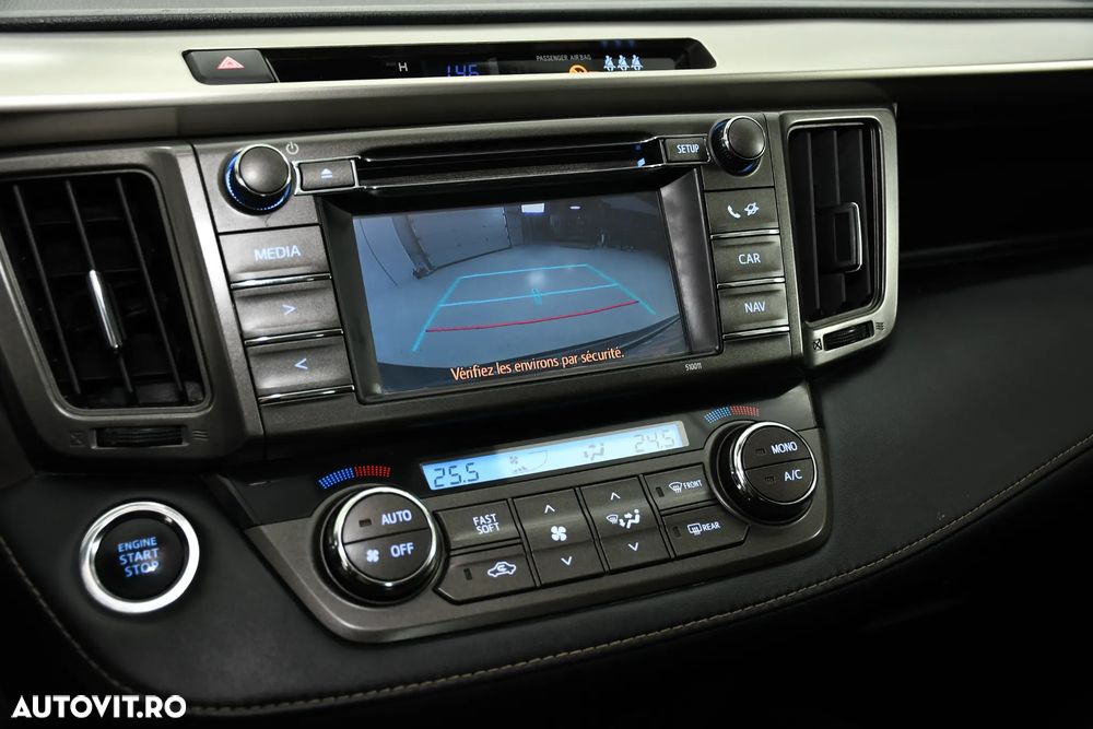 Toyota RAV4 2.0 D-4D 2WD Executive - 6