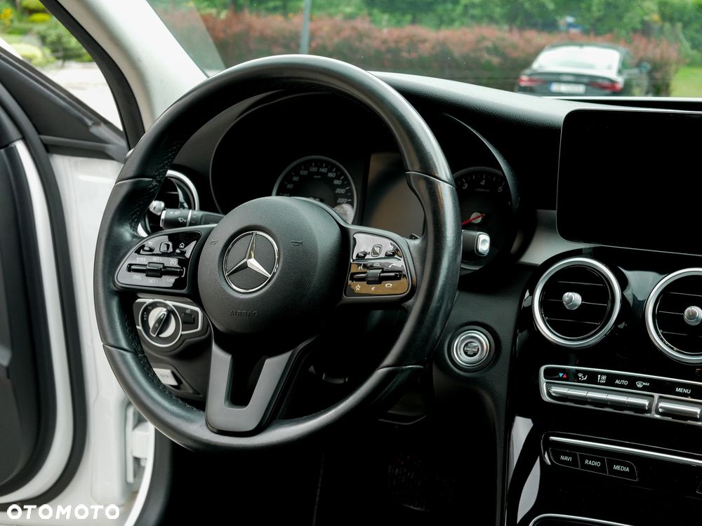 Mercedes-Benz Klasa C 160 9G-TRONIC - 23