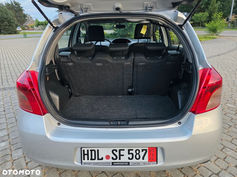 Toyota Yaris 1.4 D-4D S - 18