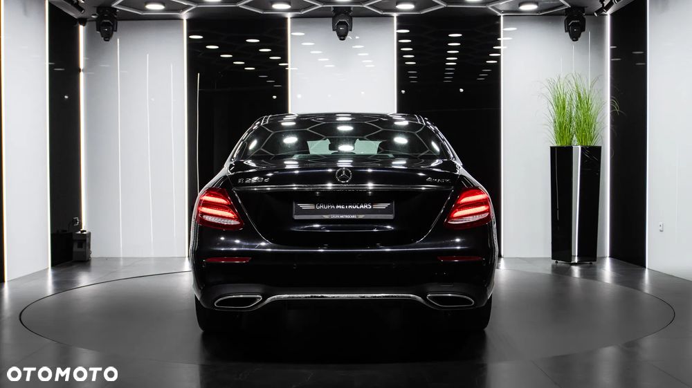 Mercedes-Benz Klasa E 220 d 4-Matic AMG - 6