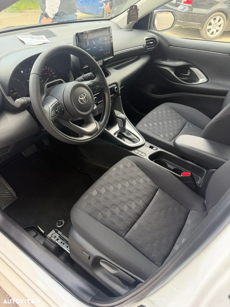 Toyota Yaris 1.5 116 CP HEV Active - 11