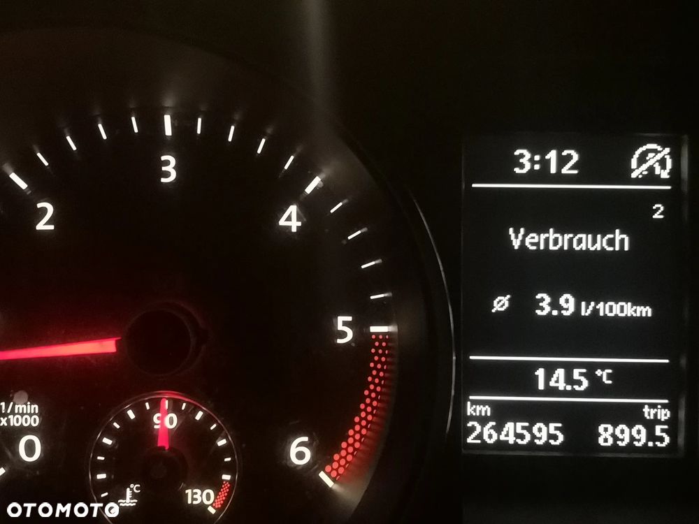 Volkswagen Golf 1.6 TDI DPF Highline - 3