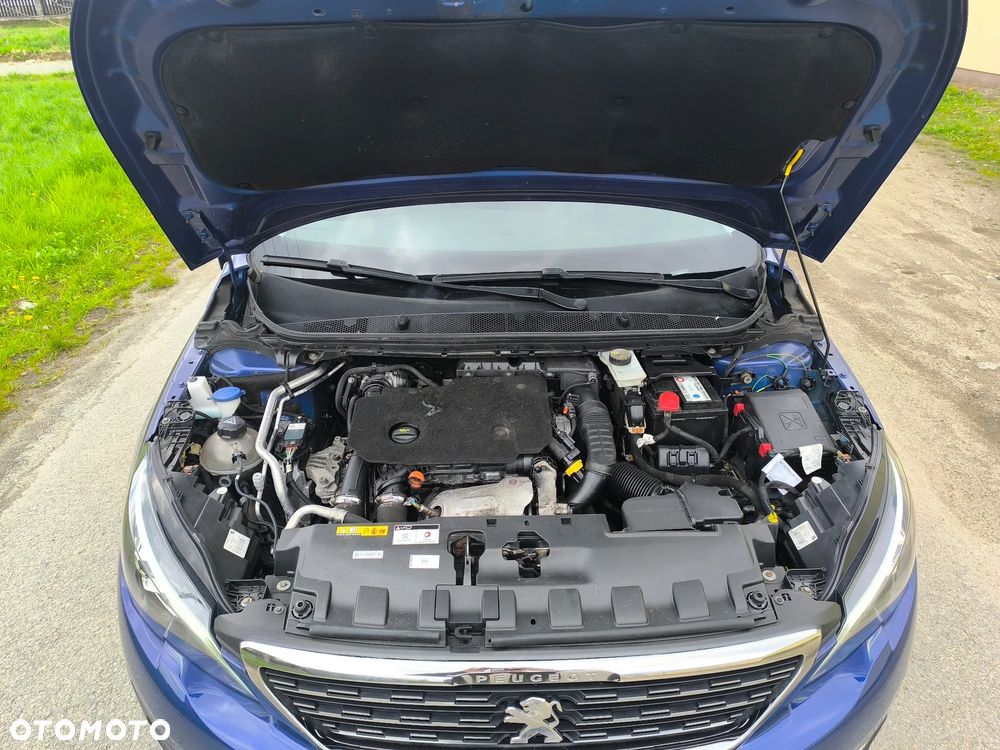 Peugeot 308 BlueHDi 130 Stop & Start Allure Business-Paket - 29