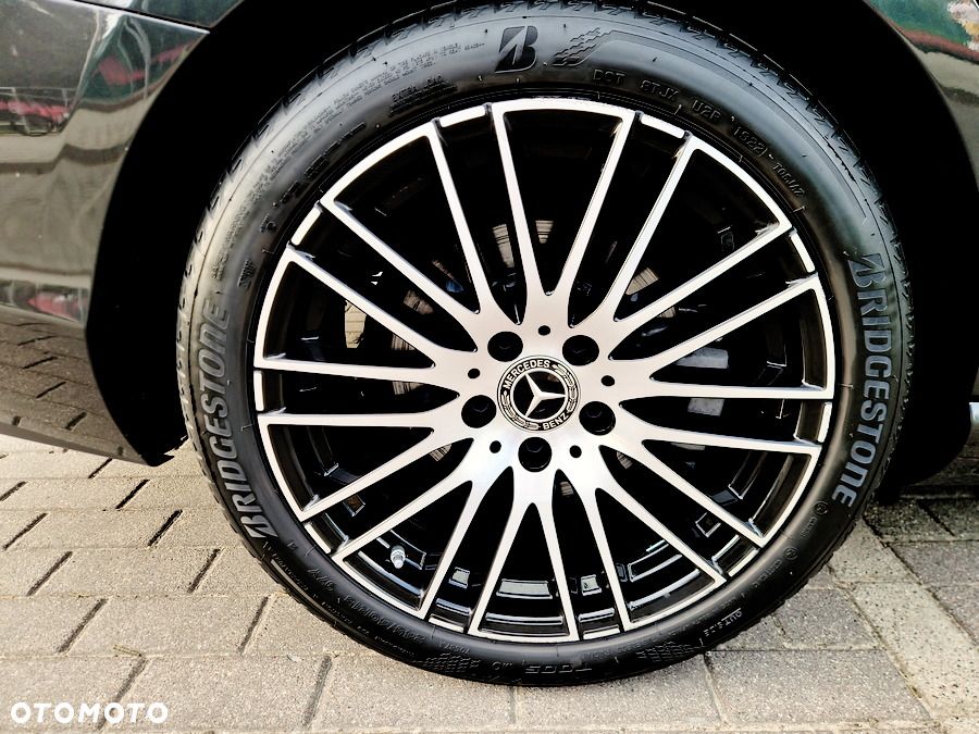Mercedes-Benz Klasa C 180 mHEV Avantgarde - 24