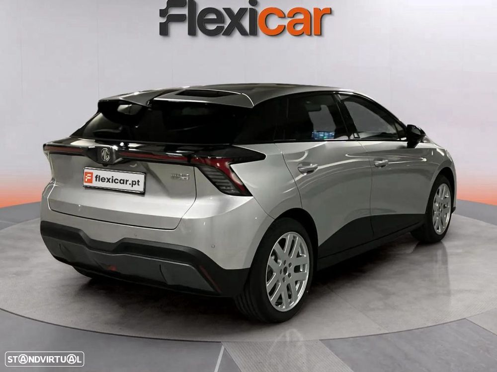 MG MG4 64 kWh Luxury - 5