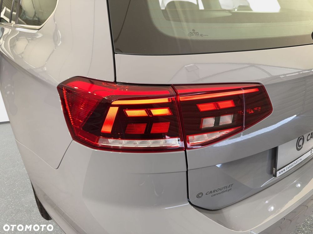 Volkswagen Passat Variant - 12