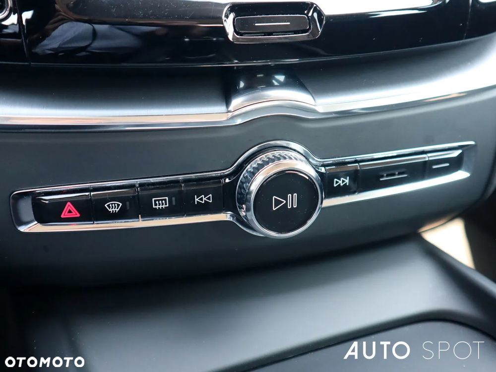 Volvo XC 60 T5 Momentum Pro - 36