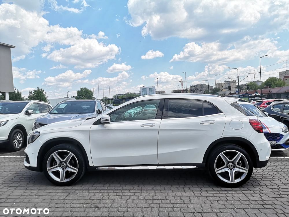 Mercedes-Benz GLA 220 4-Matic - 6