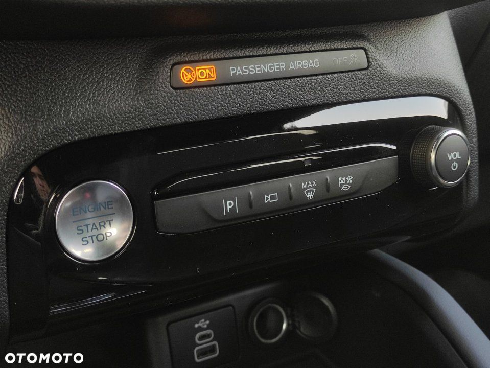 Ford Kuga - 22