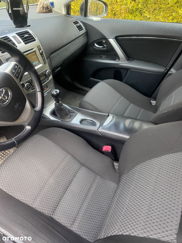 Toyota Avensis 2.0 D-4D Sol - 7