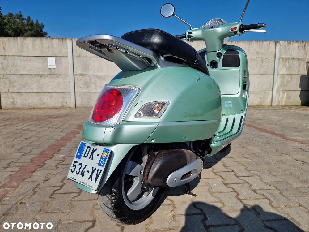 Piaggio Vespa - 23