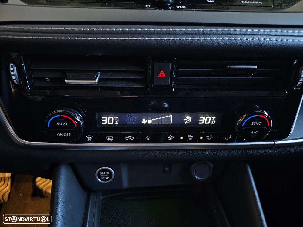 Nissan Qashqai 1.3 DIG-T Advance Two Tone - 27