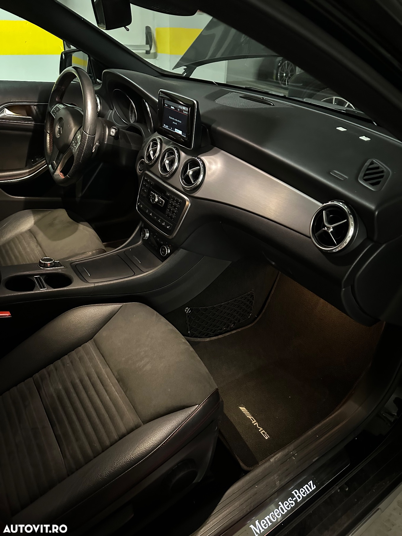 Mercedes-Benz GLA 220 CDI 4Matic 7G-DCT AMG Line - 16