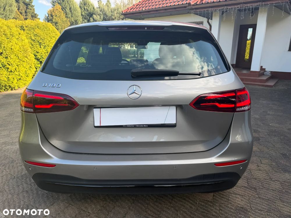 Mercedes-Benz Klasa B 180 7G-DCT Edition 2021 - 6