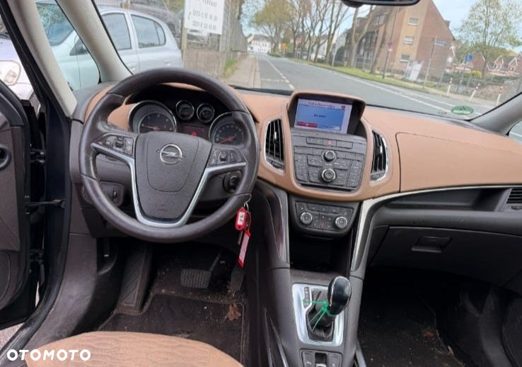Opel Zafira - 7