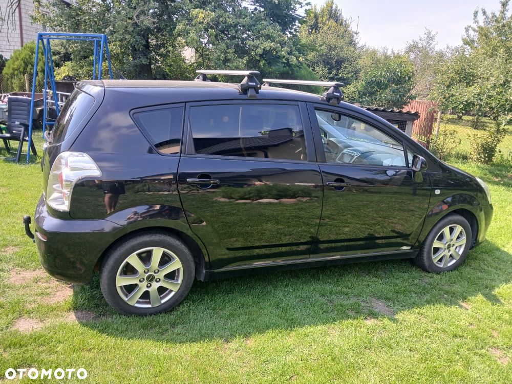 Toyota Corolla Verso - 4