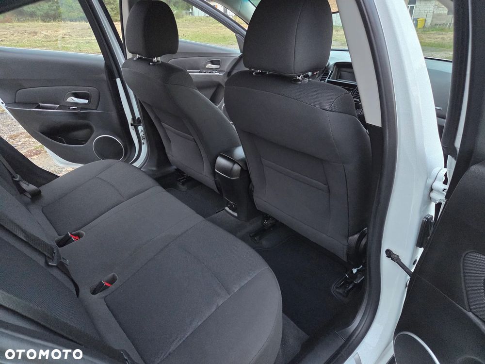 Chevrolet Cruze 1.8 LTZ+ - 18