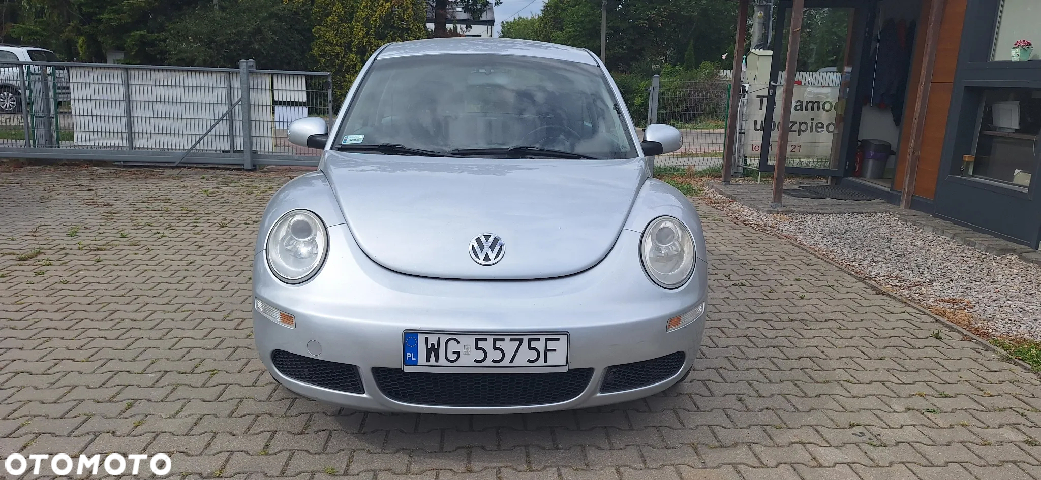 Volkswagen New Beetle - 11