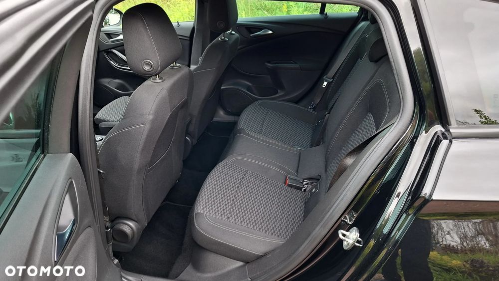 Opel Astra 1.6 D (CDTI) Start/Stop Business - 26